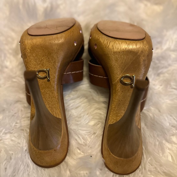 Bebe women’s shoes size 8 Like new - Picture 8 of 9